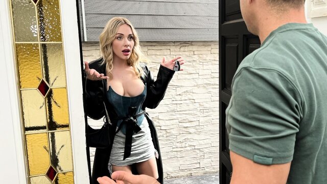 Анальный секс на каблуках с красивой блондинкой